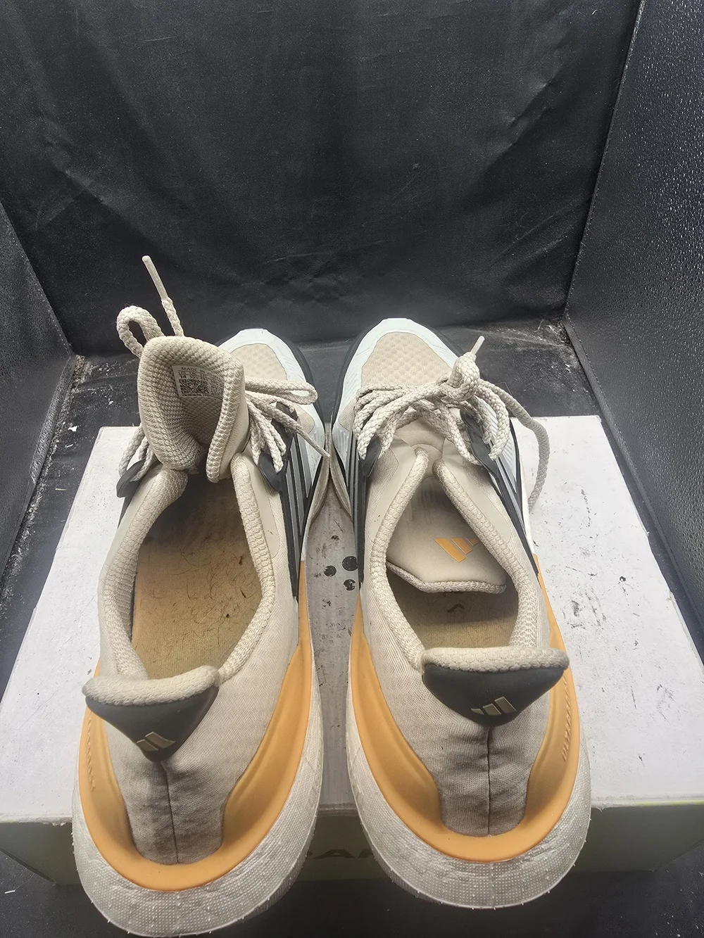 Adidas Men's Beige and Orange Running Shoes